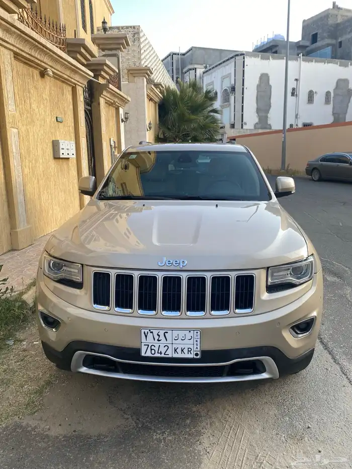 جيب قراند شيروكي ليمتد 2014 15