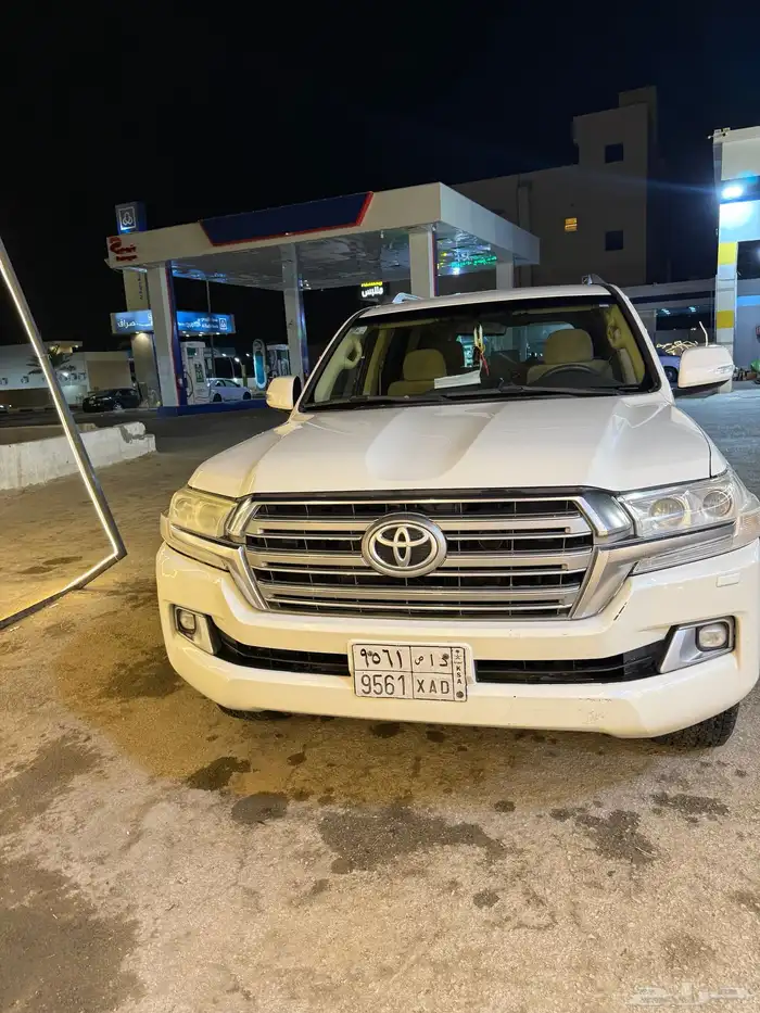 لاندكروزر 10