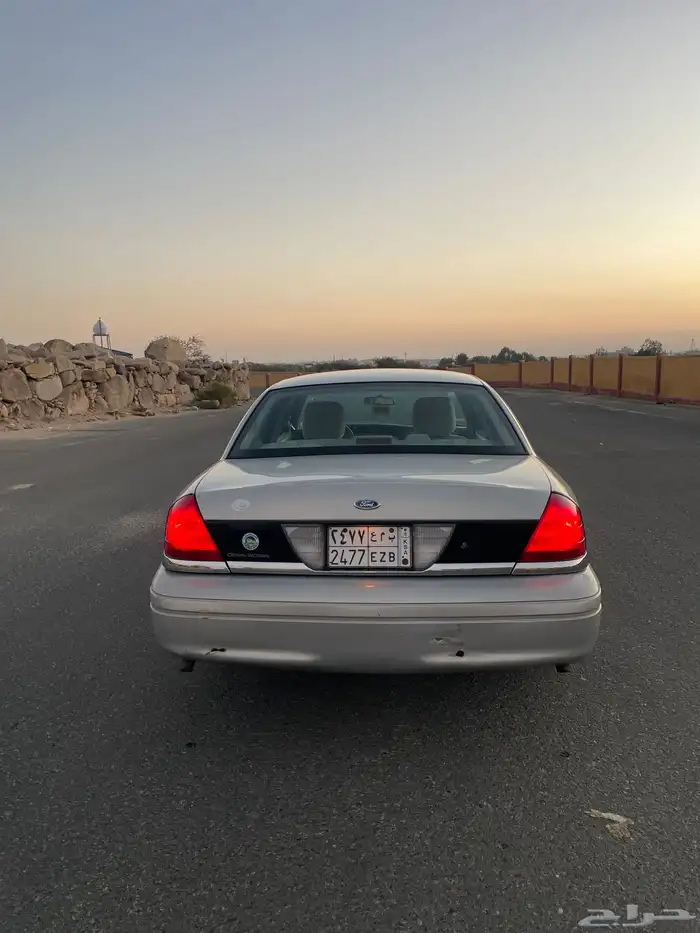 للبيع فورد 2011 فكتوريا سعودي 6