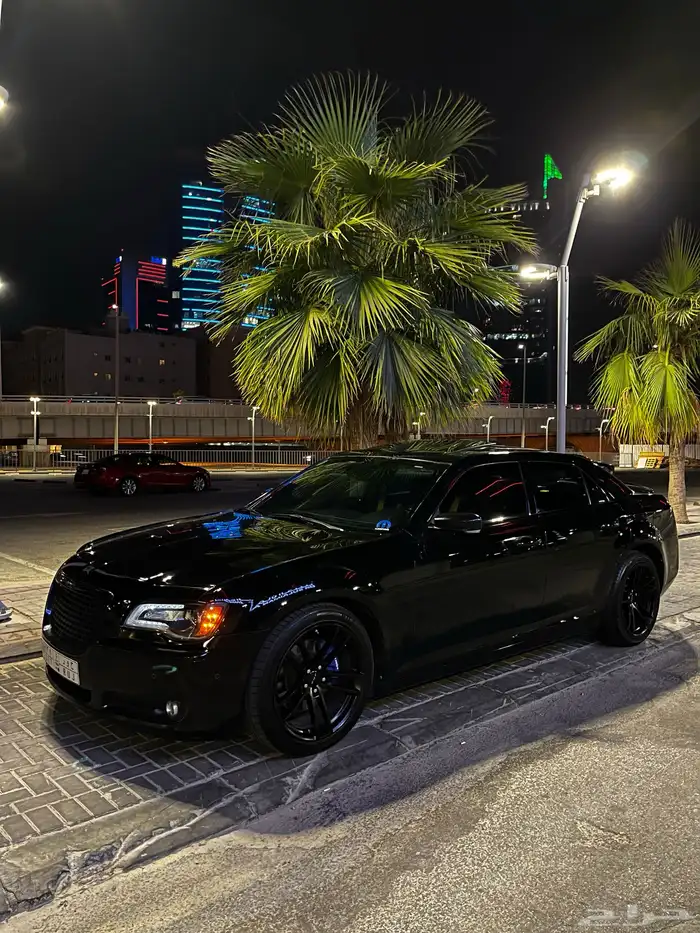 كرايزلر 300c 2014 اكزاكتيف 2
