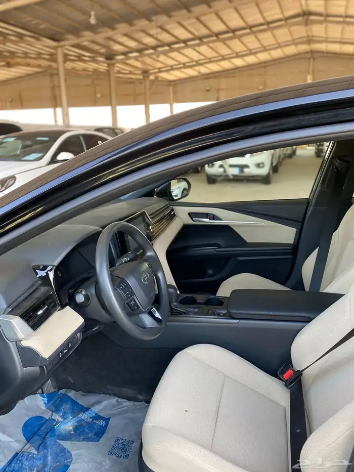 تويوتا كامرى E موديل 2025 ممشى 37 ألف كيلو متر 7