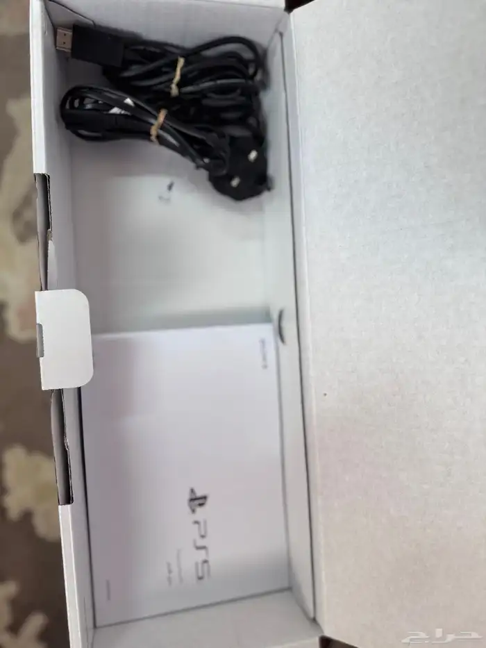 للبيع بلايستيشن 5 سليم 7