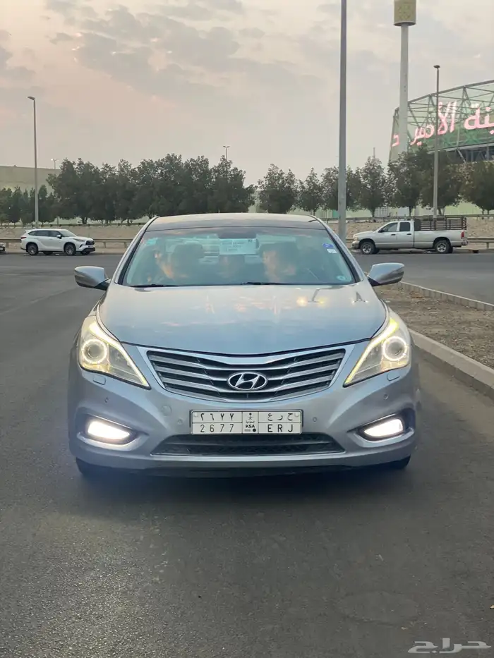 ازيرا 2015 فل كامل نظيفة جدا 0