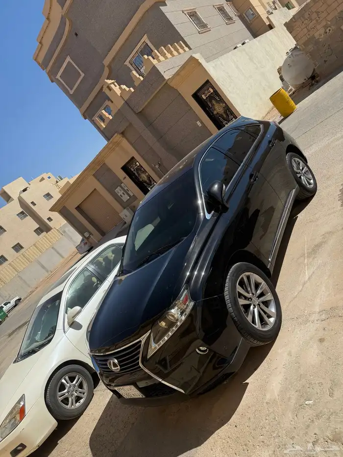 جيب لكزس آراكس 2015 أسود فل كامل 0