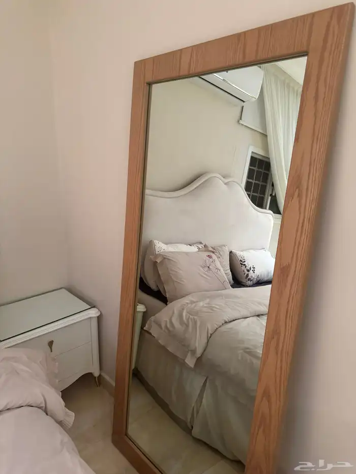 لوحة مراية فرشتين جزمه غرفه نوم 0