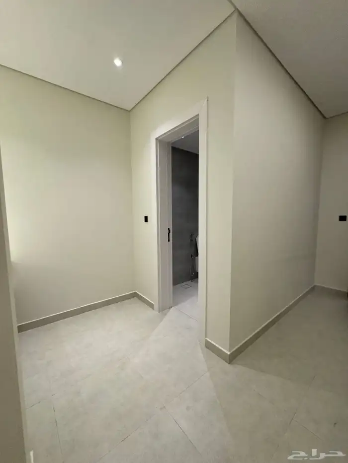 للايجار شقة فاخرة حي البحر الخبر 17