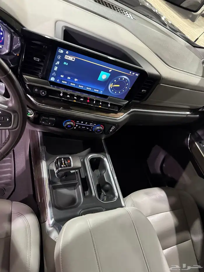 شيفورليه سلفراد تريل بوس بلاك موديل 2023 31