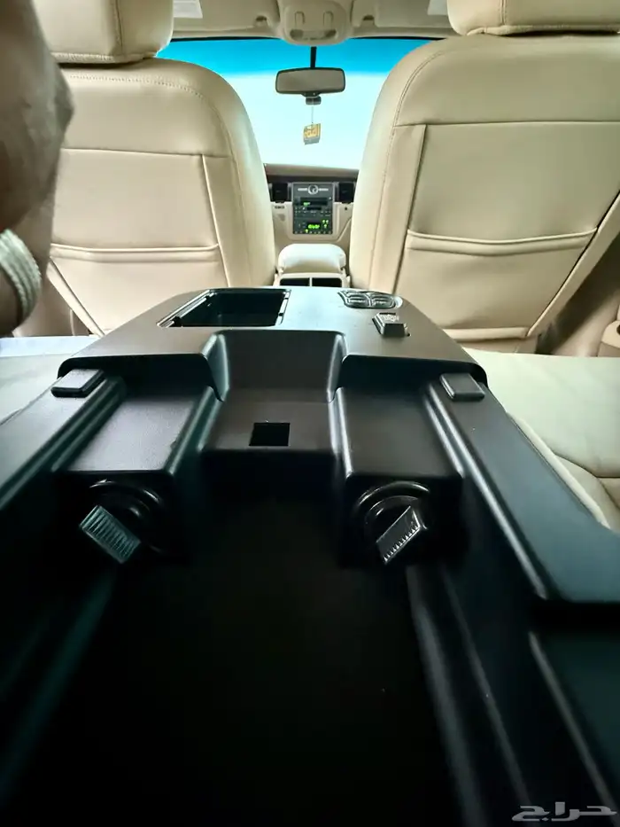 لينكون تاون كار لارج L ( مخزن 95الف ) سعودي 2011 بدي وكالة 47