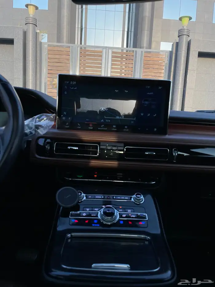 لنكولن - نوتيلوس - 2022 - سعودي 14