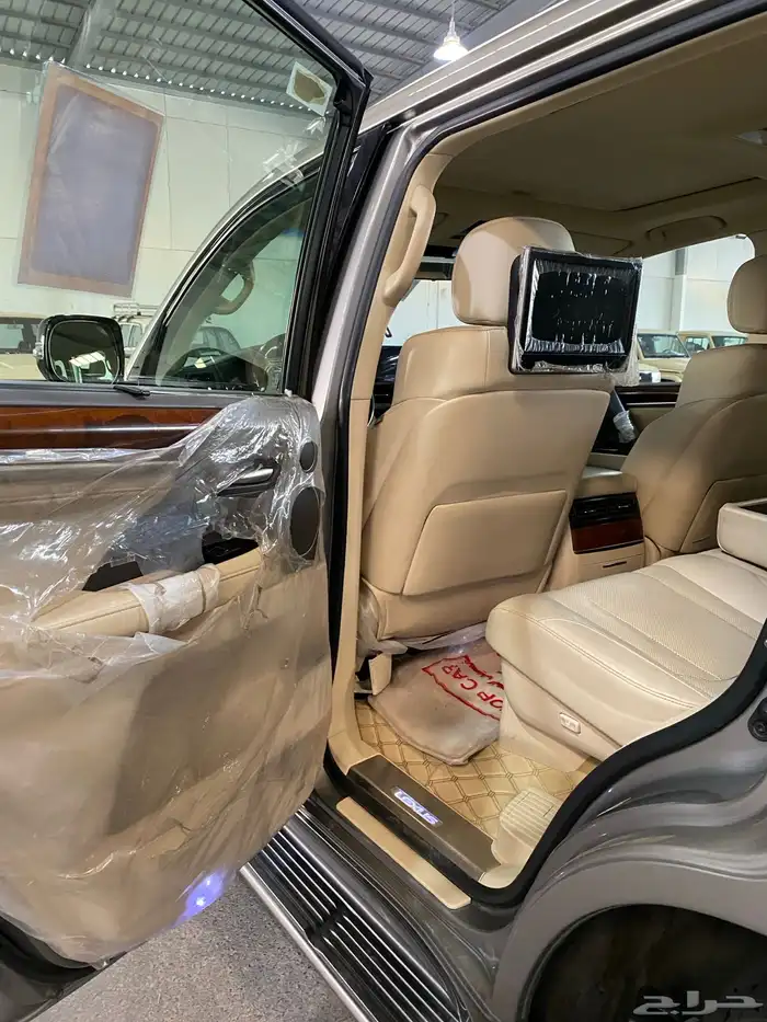 لكزس LX570 2017 ممشى قليل 8