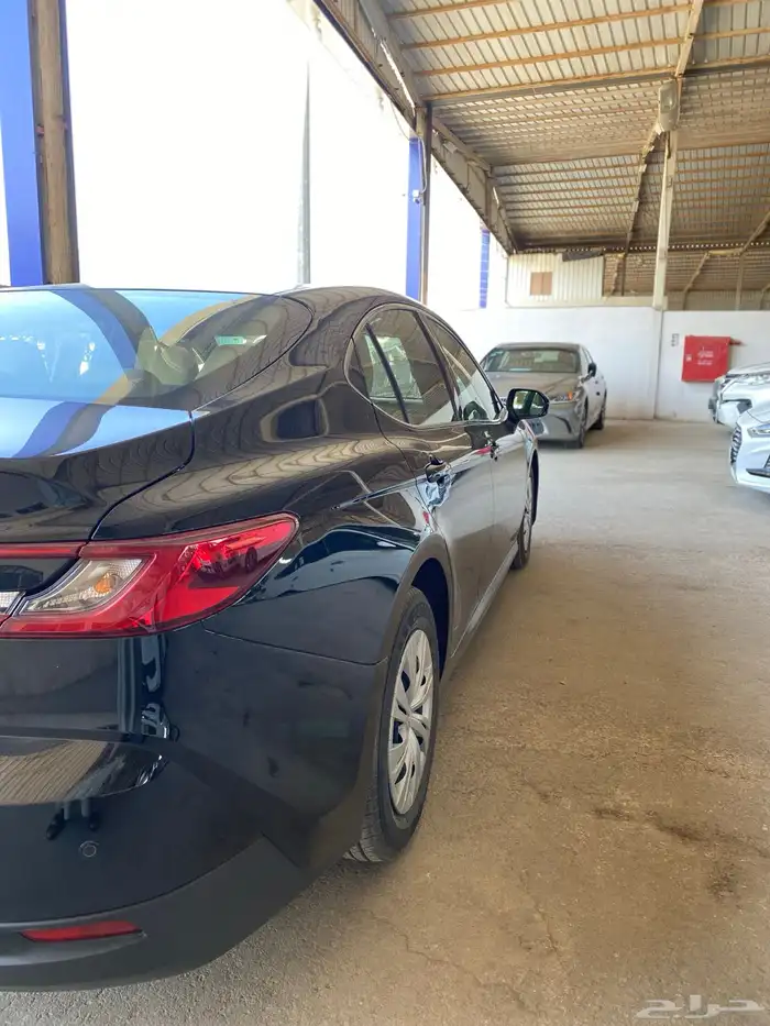 تويوتا كامرى E موديل 2025 ممشى 37 ألف كيلو متر 12