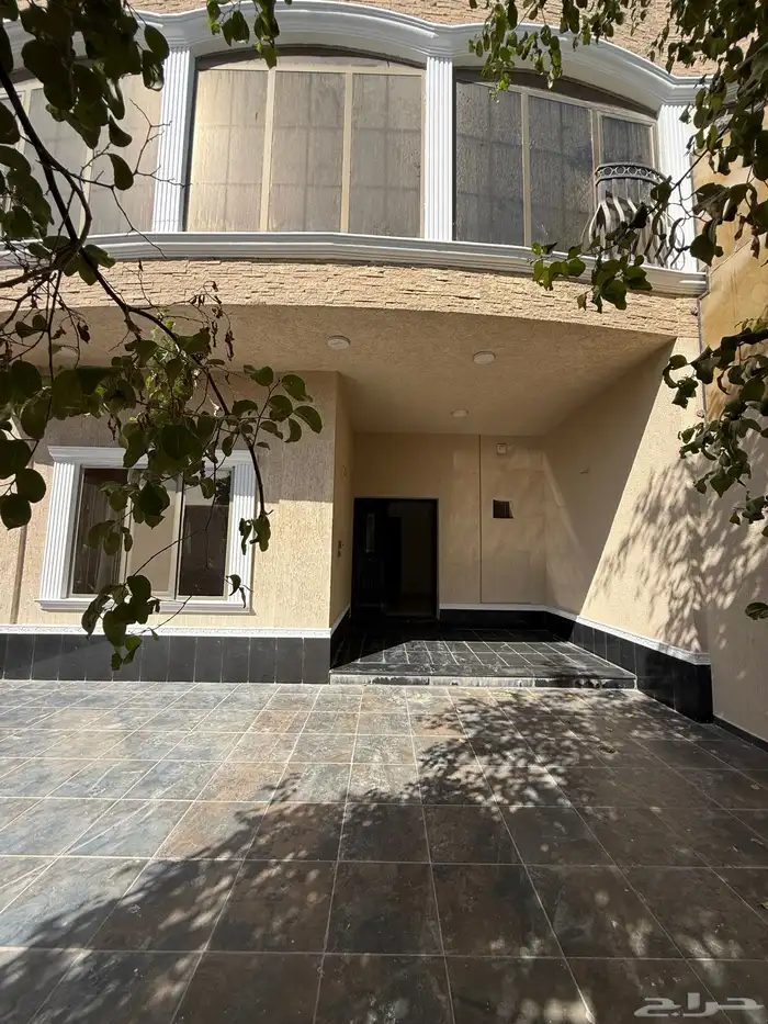 فيلا فاخره للايجار في حي البستان التكييف راكب 0