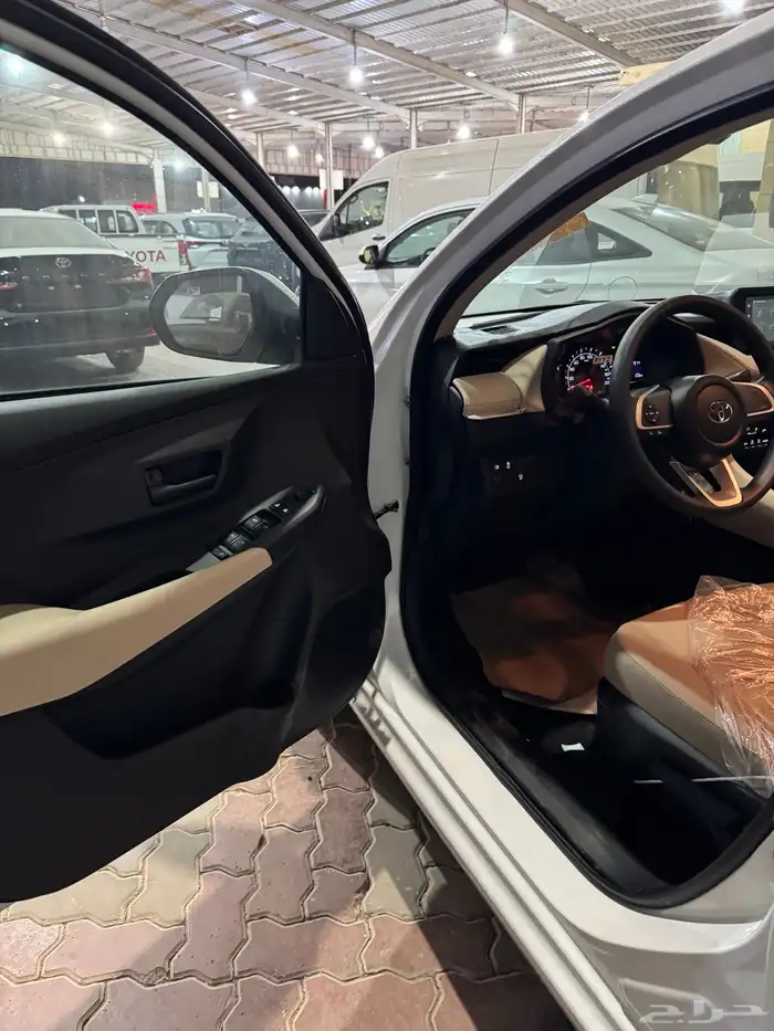 تويوتا يارس Y بنزين 2026 7