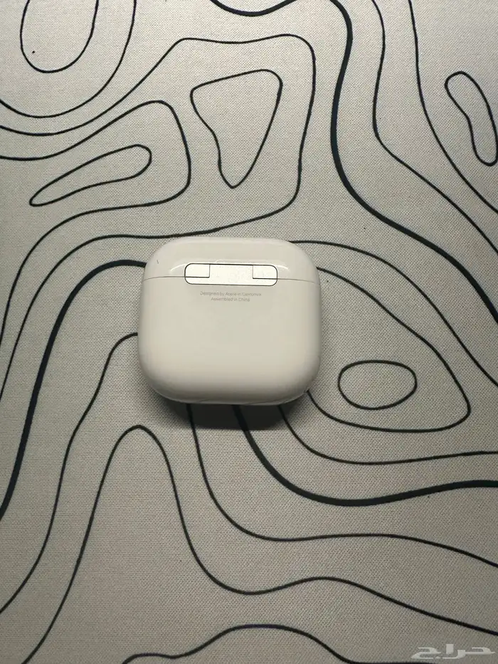 سماعة ايربودز 4 معا خاصية عزل الضوضاء 1