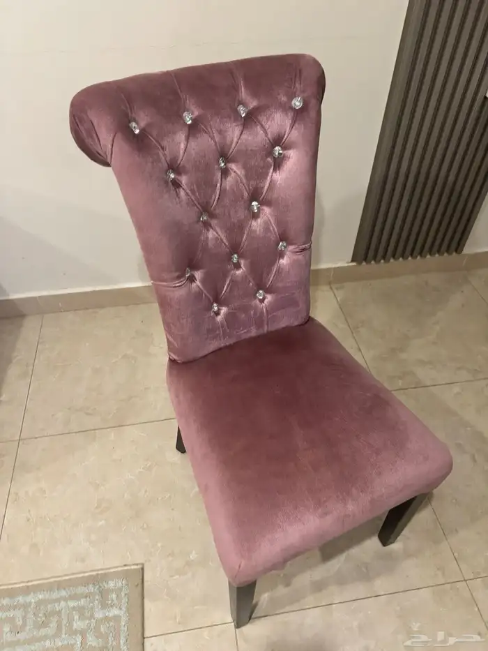 طاولة للبيع 4