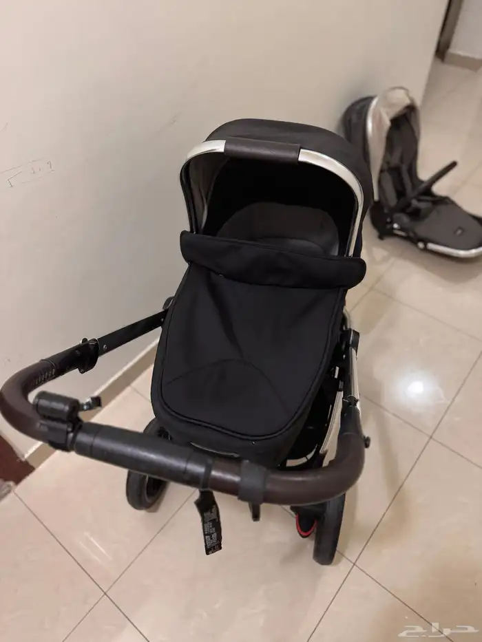 عربه اطفال مع المهد 0