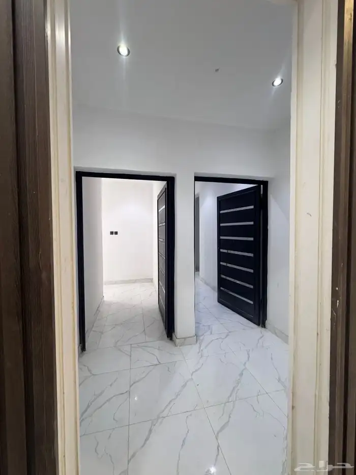 للبيع شقه دور ثانى جديده مصعد جاهز من 340 الف المحاله ابها 2