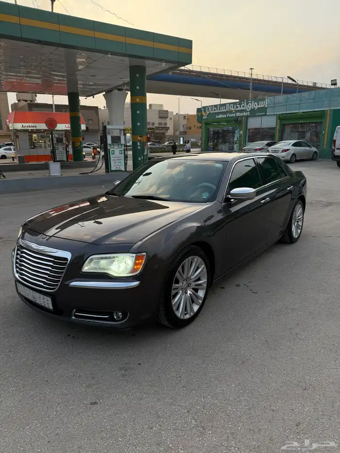 كرايزلر اكزكتيف 2014 هيمي 2