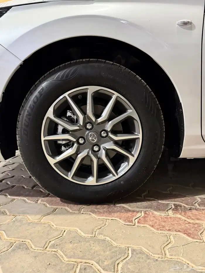 تويوتا يارس Y بنزين 2026 4