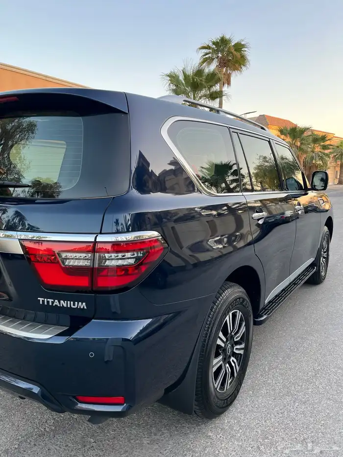 للبيع نيسان باترول تيتانيوم 2022 مخزن 9