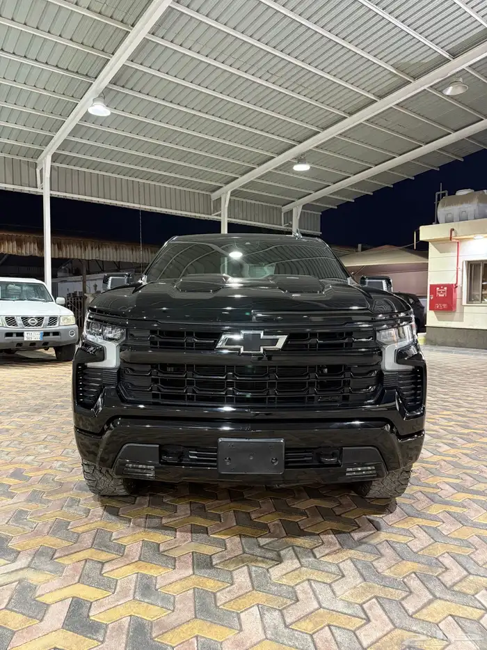 شيفورليه سلفراد تريل بوس بلاك موديل 2023 5