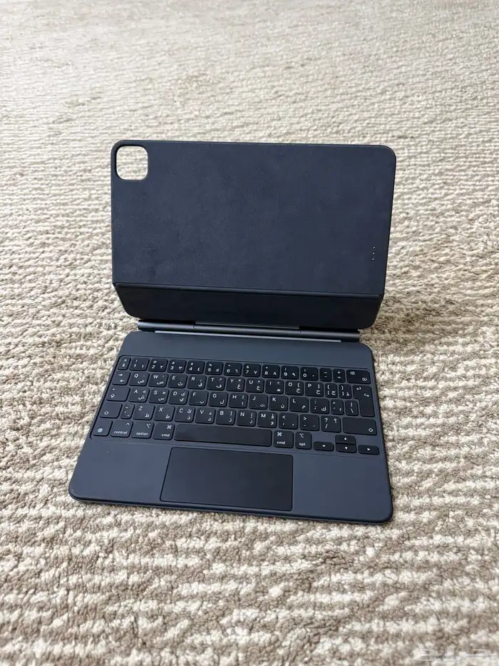 ماجيك كيبورد 11 انش للبيع 0