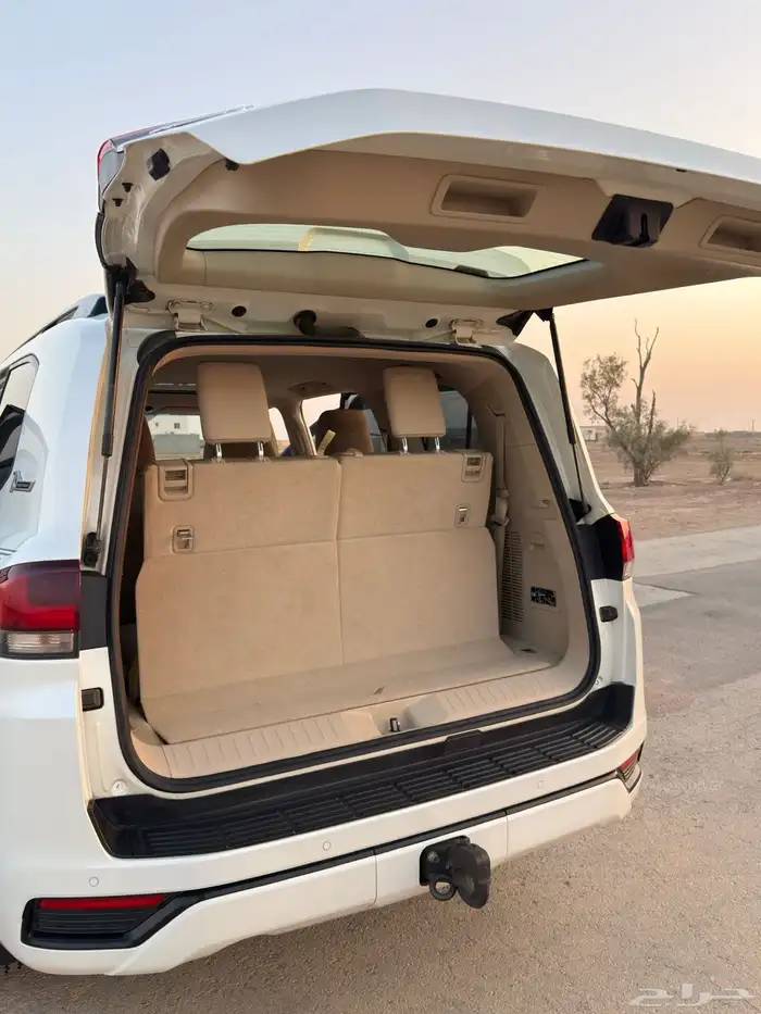 لاندكروزر 2022 ديزل 13