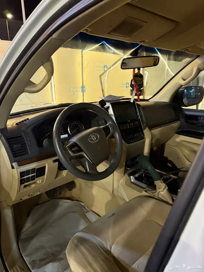 لاندكروزر 4