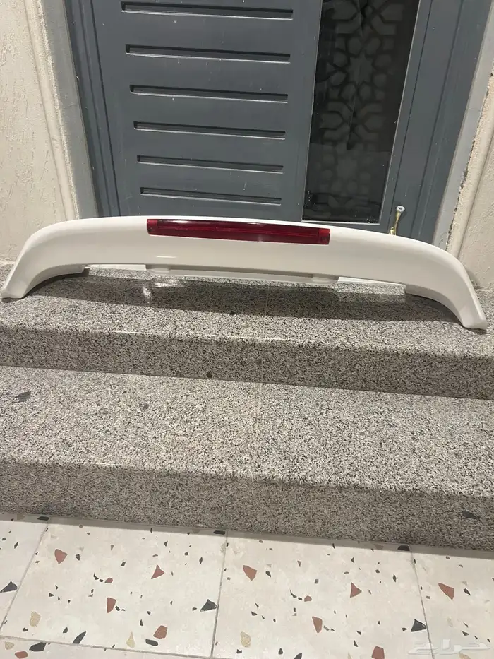 جناح لاند كروزر 2003 ومساطر سقف للعفش 2