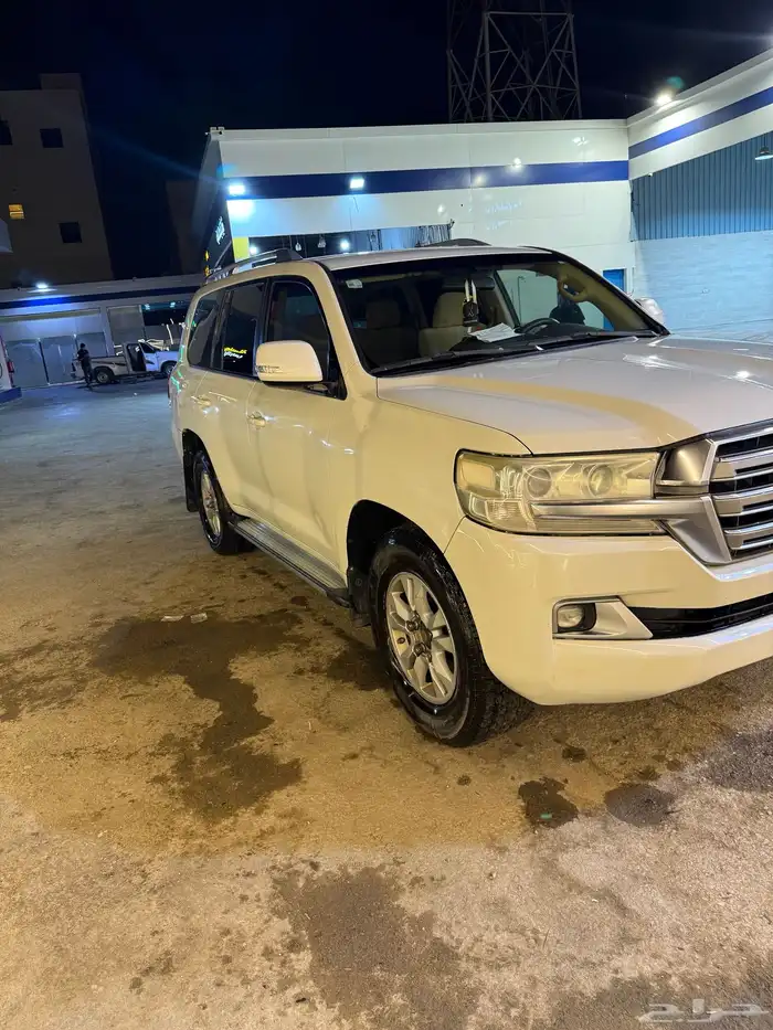 لاندكروزر 9