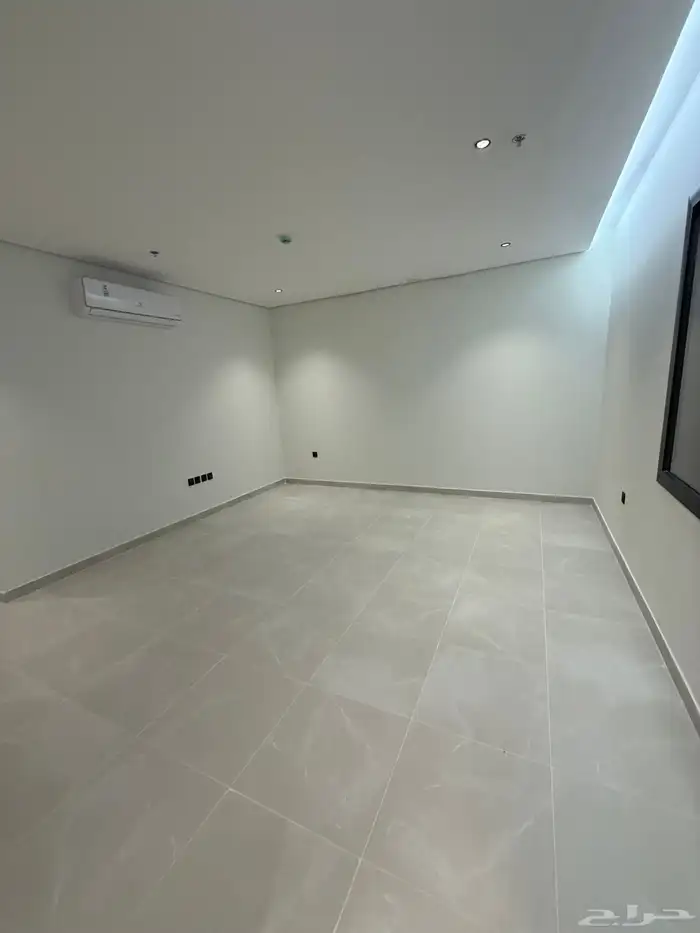 شقق فاخره للايجار في حي ظهرة لبن 12