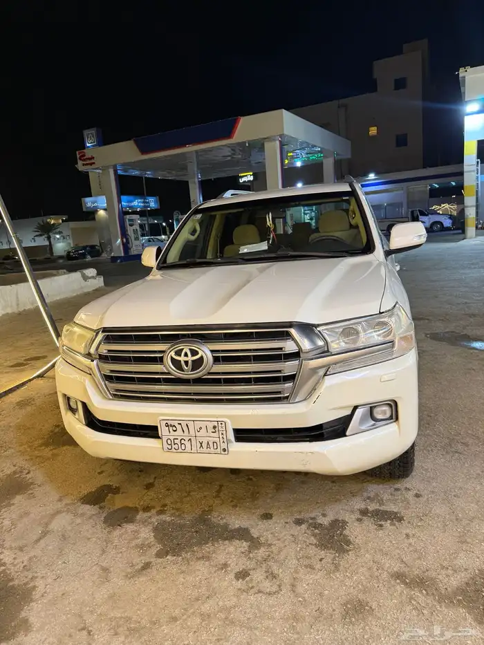 لاندكروزر 11