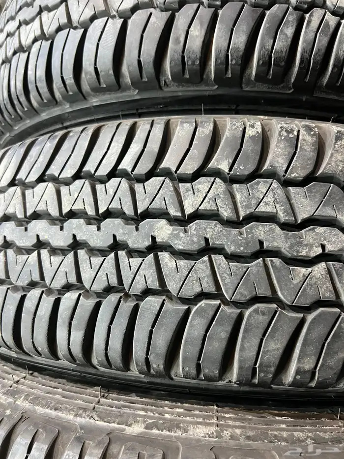 كفرات دنلوب مقاس 245 75 17 تاريخ 23 كفرات شبه الجديد 27