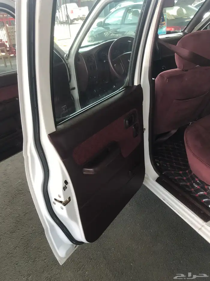 نيسان غمارتين GLموديل 2006 12