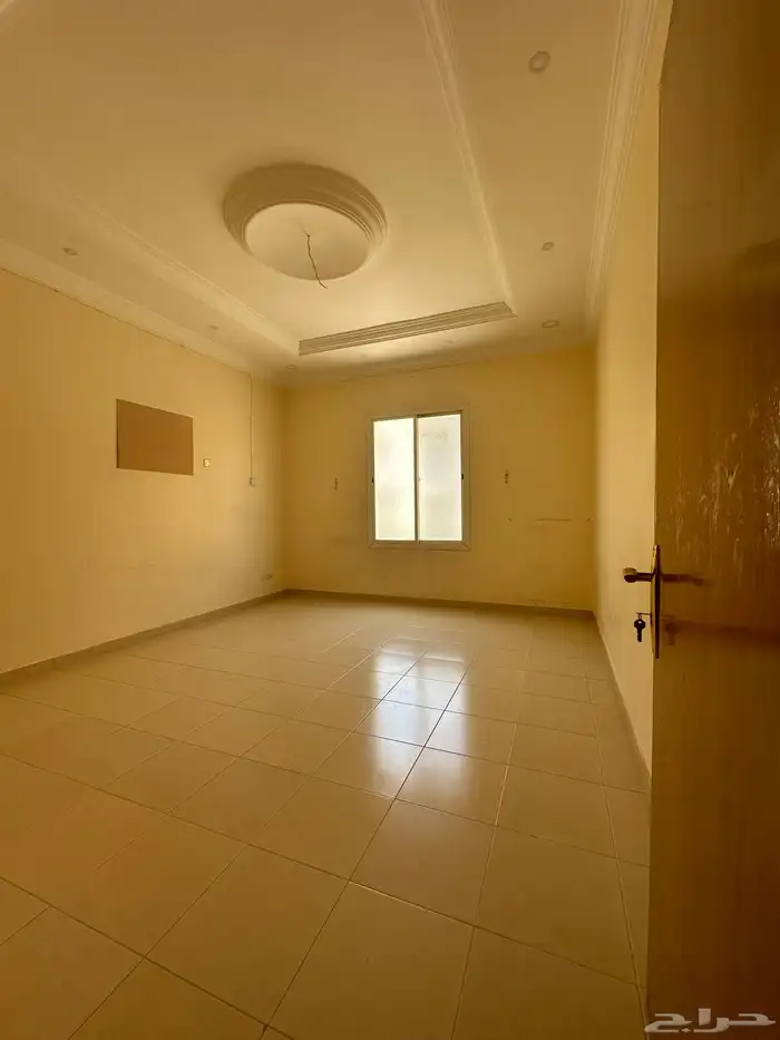 أثاث شقة فخمة في القيم الأسفل الطايف 19