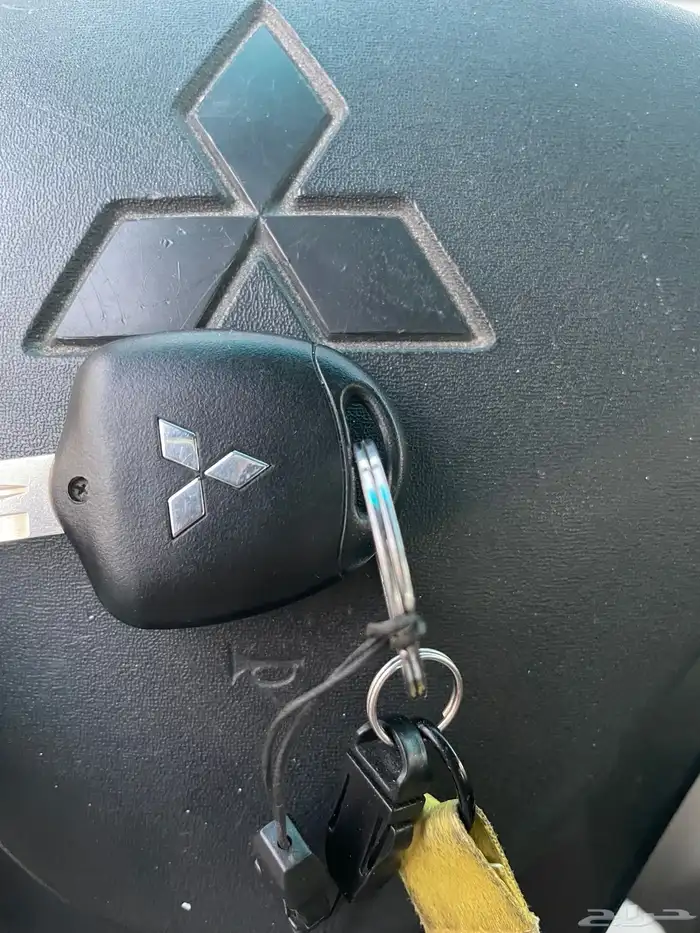 ميتسوبيشي 2009 GLX 1