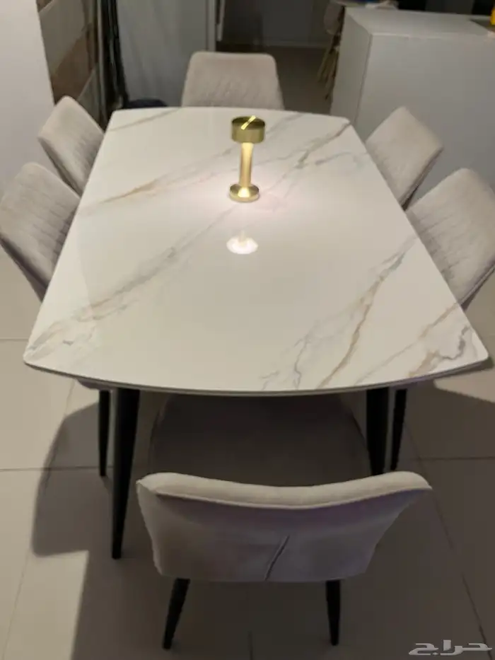 للبيع طاولة طعام رخام 3
