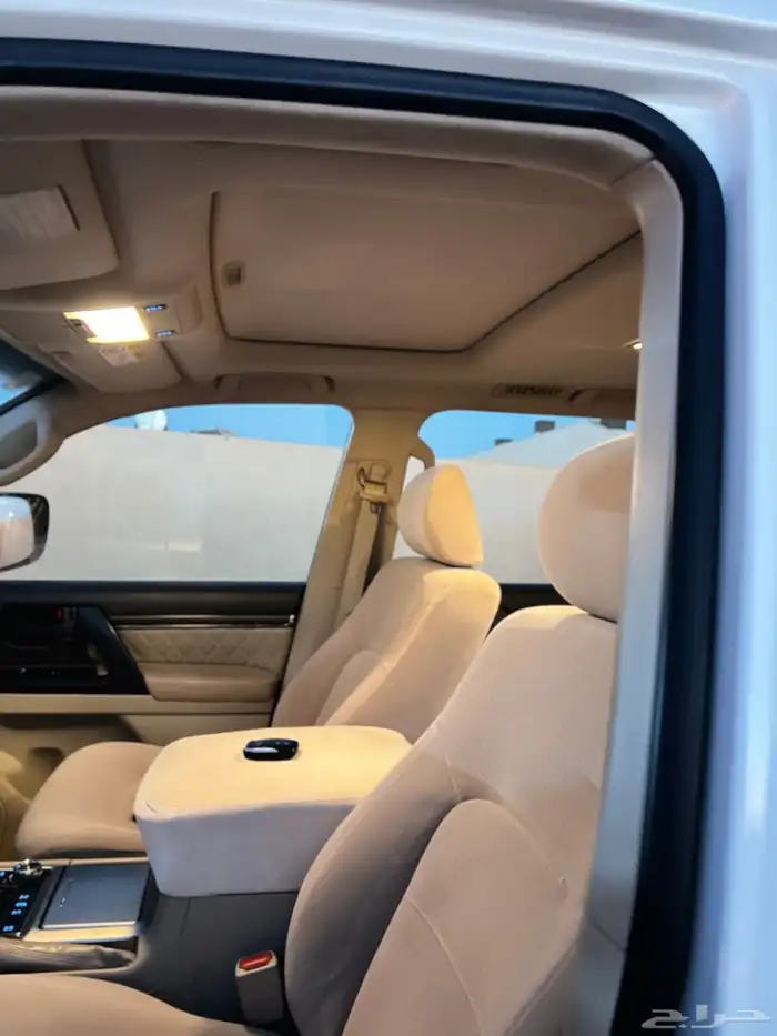 لاندكروزر 2020 ديزل GXR2 4