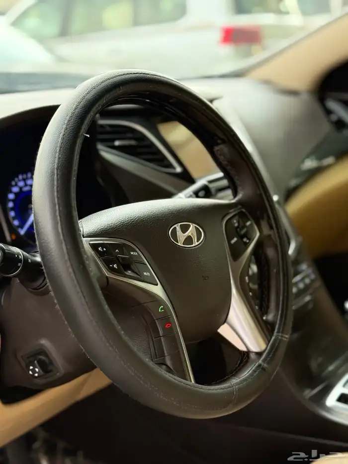 للبيع ازيرا 2016فل كامل مخزن 9