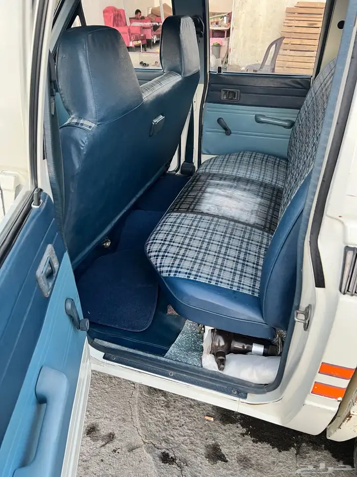 هايلوكس 1982 1