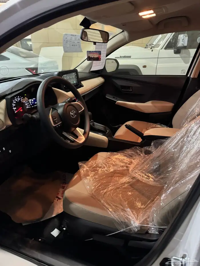 تويوتا يارس Y بنزين 2026 8