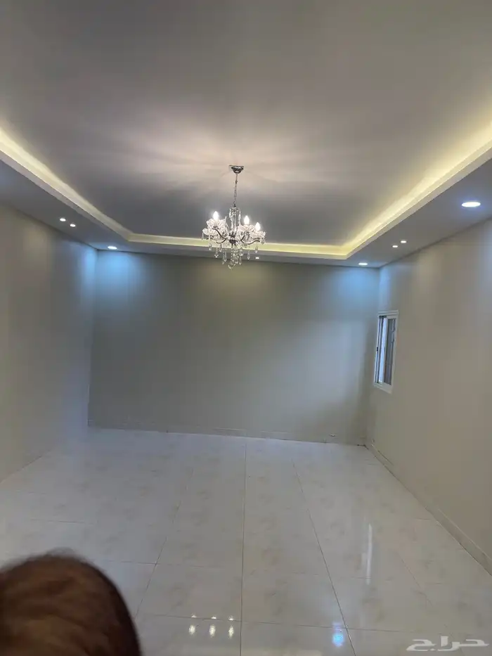 شقة دور ارضي واسعة ومستقلة بالقرب من كوبري مطار ابها 20