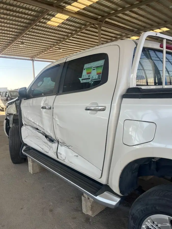 ايسوزو ديماكس LS 2022 مصدومه قطع غيار 3