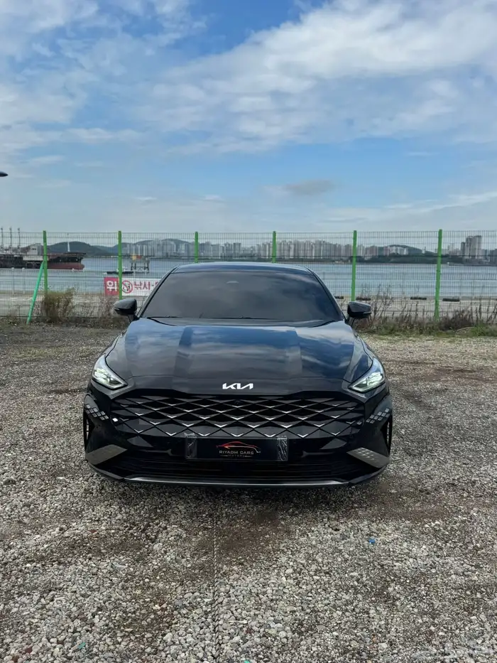 كيا k8 موديل 2022 6V (بحاله ممتازه) 1