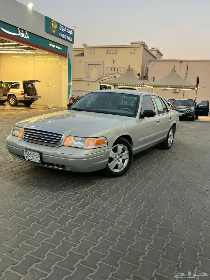 فورد كراون فكتوريا 2012 سمني داخلية هلوز 0