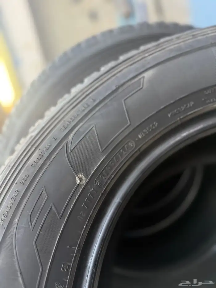 265 65 17 كفرات دنلوب وكالة فورشنر وهايلوكس وبرادو. ت 24 47 5