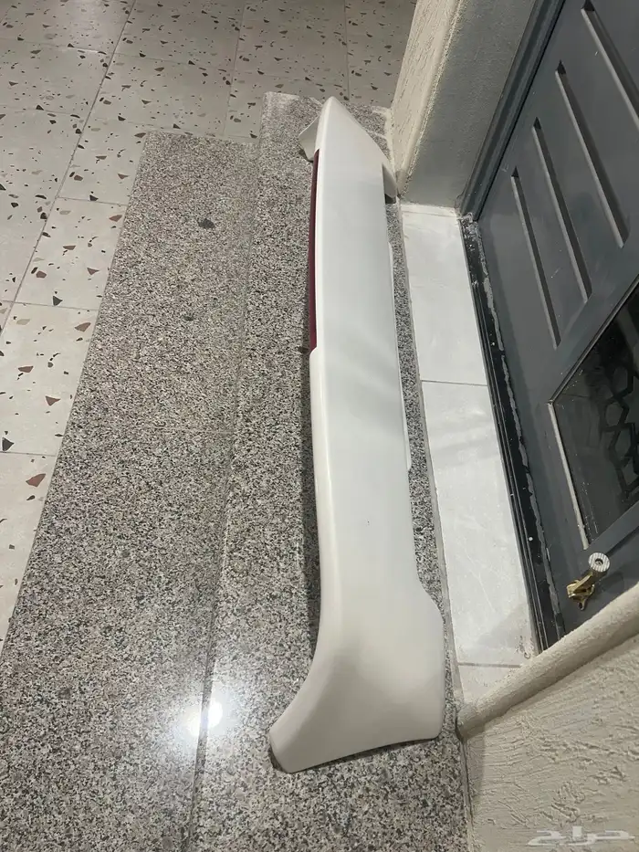 جناح لاند كروزر 2003 ومساطر سقف للعفش 1