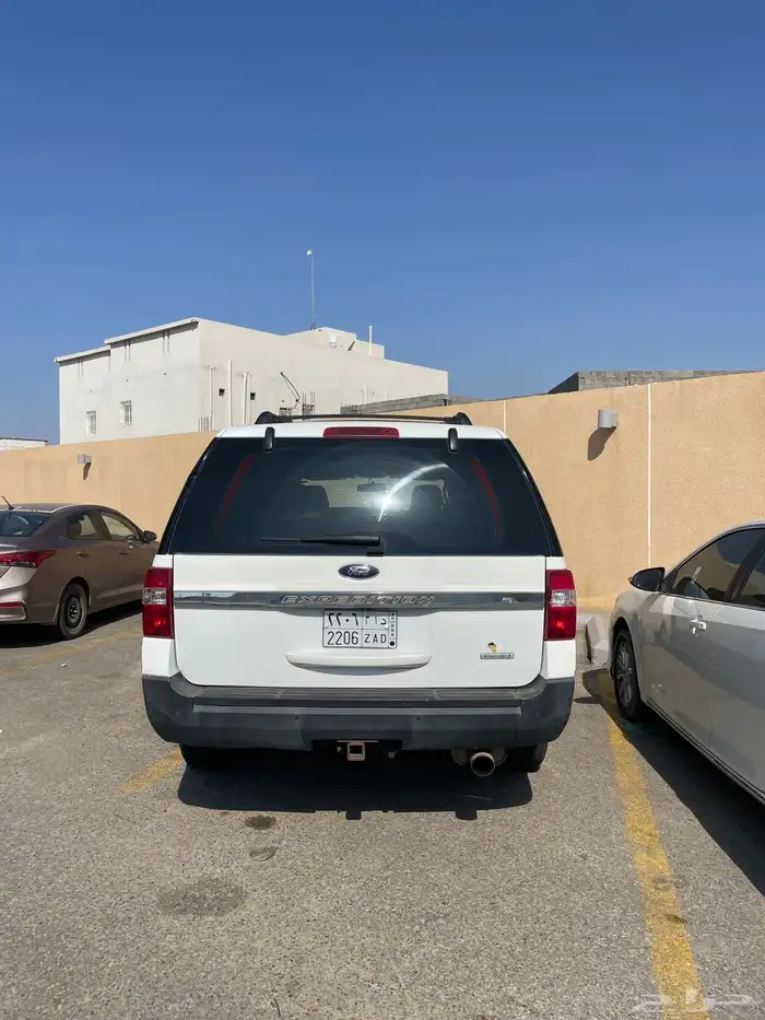 فورد اكسبديشن 2016 دبل يحتاج له مكينه 1