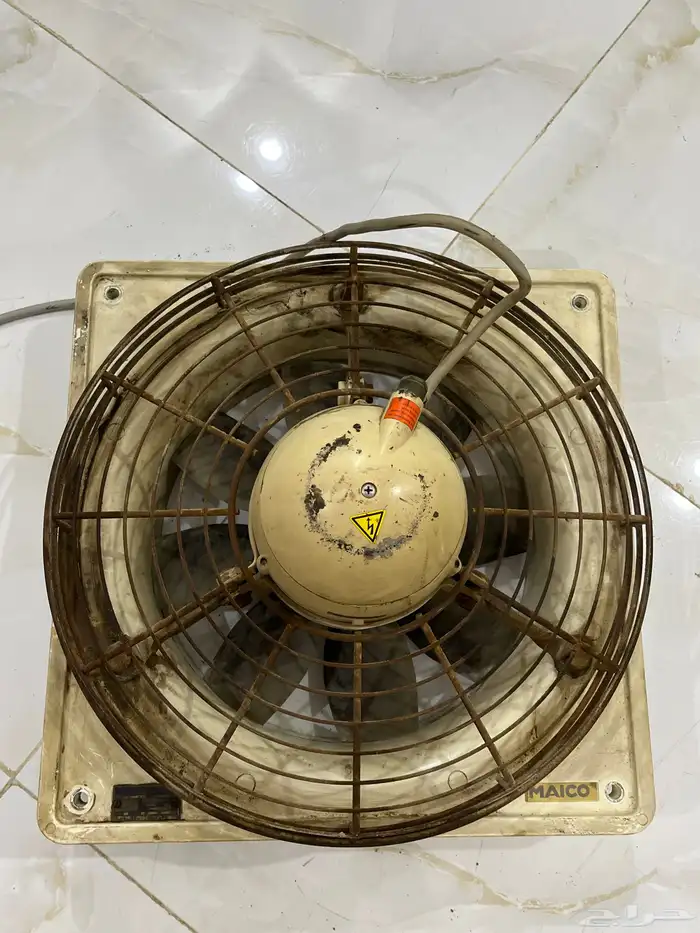 شفاط نظيف جدا  الحق السعر 200 ريال قابل للتفاوض 3