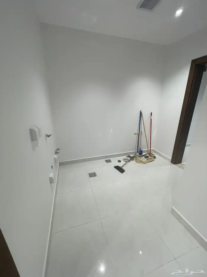 فيلا للإيجار المشرقية بحي الجنادرية 20